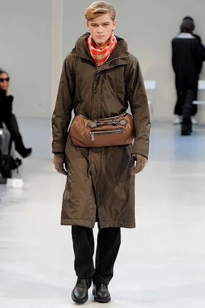Look 11